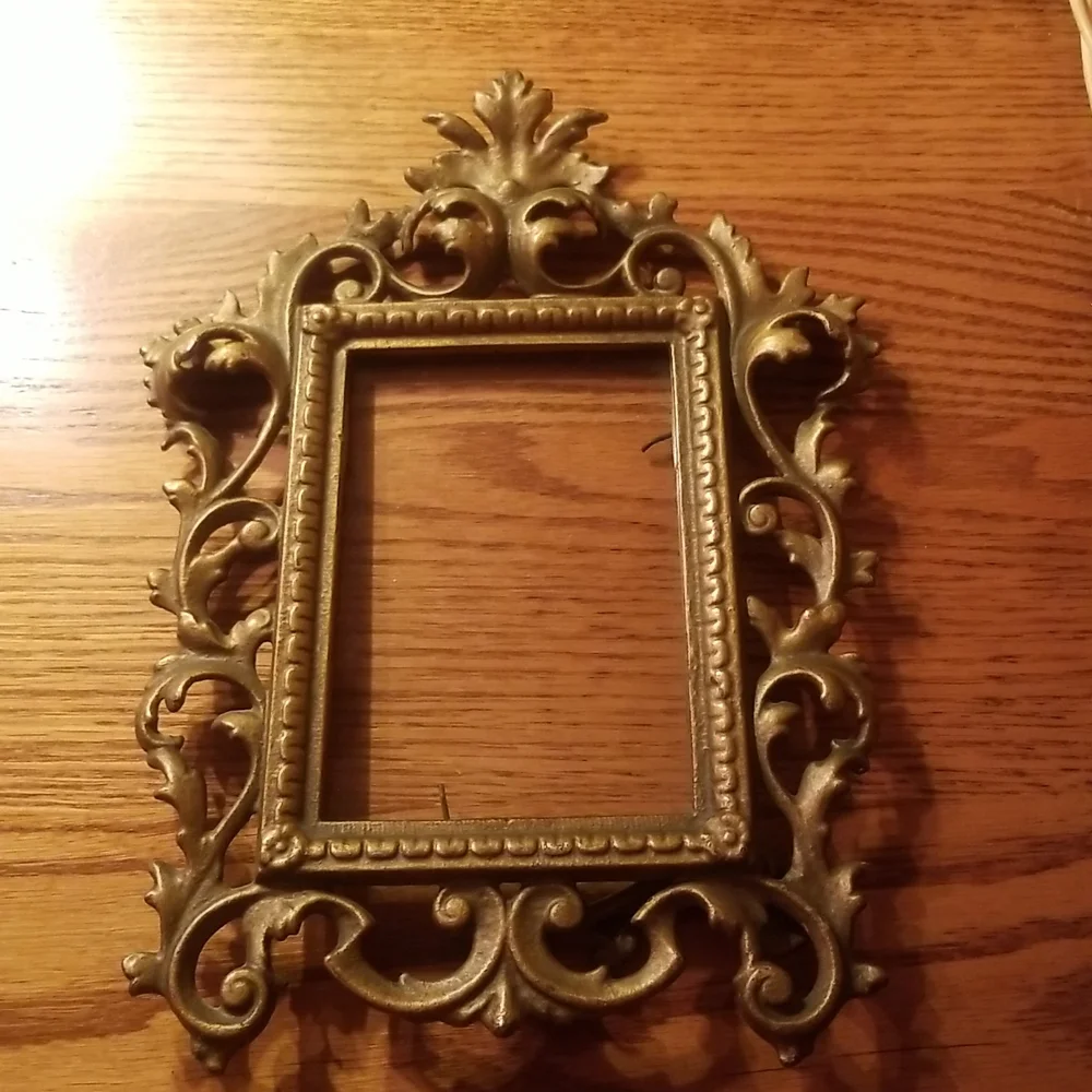 Antique Bronze Brass Multicasted Photograph Frame - Picture 4 of 8